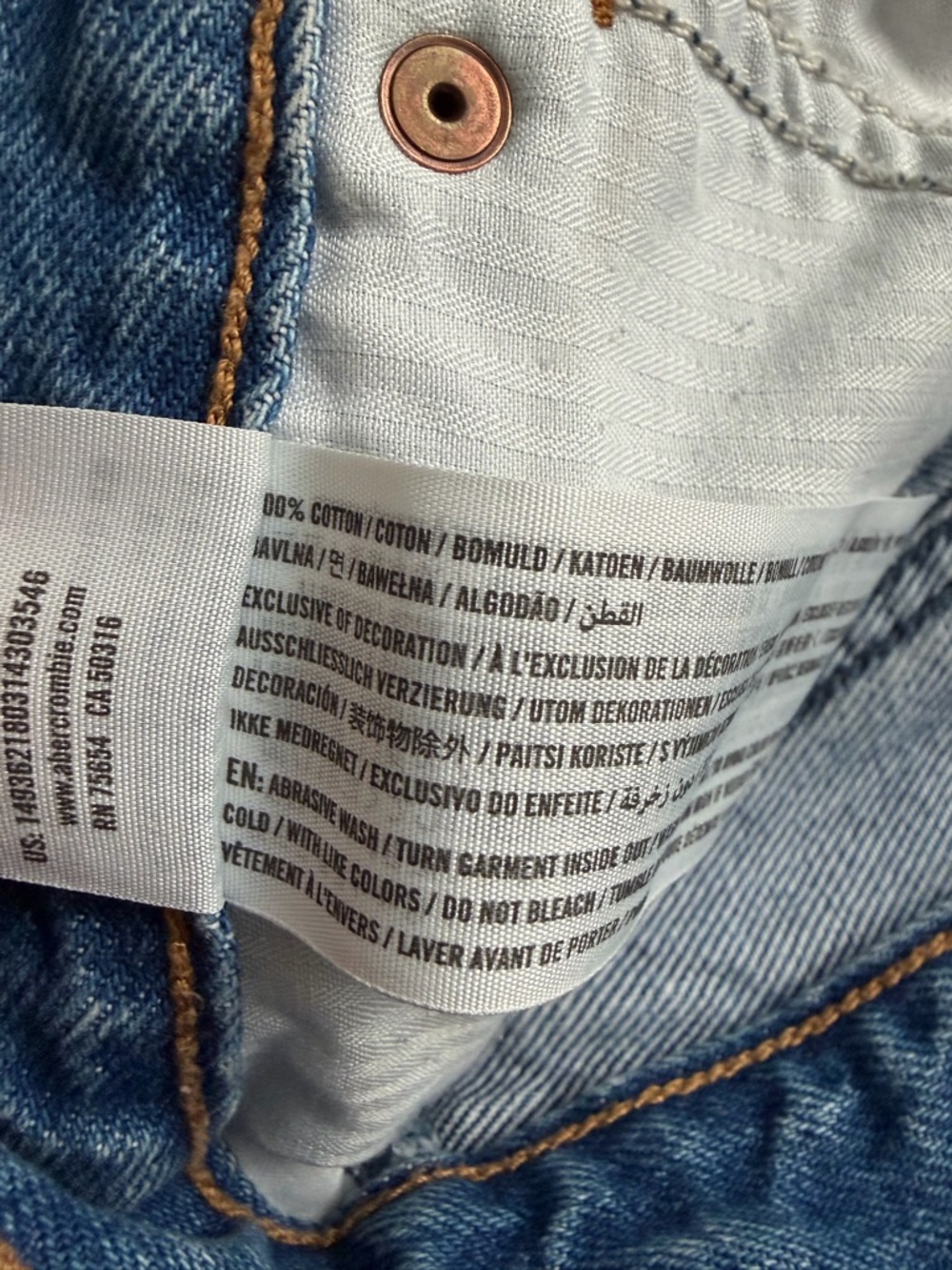 Abercrombie & Fitch Light Blue Denim Jeans - Picture 4 of 4